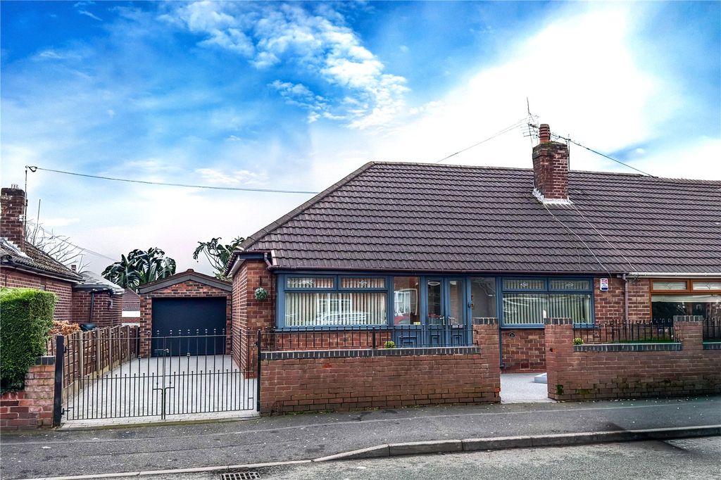 Property photo 1 of 16 External