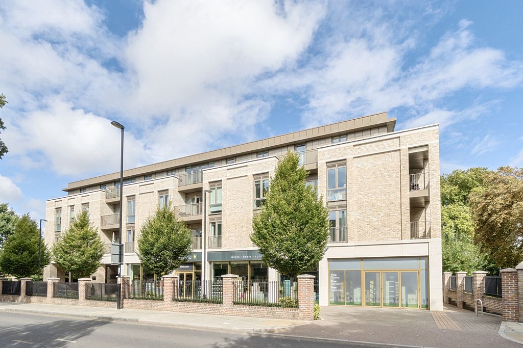 Property photo 2 of 18 External