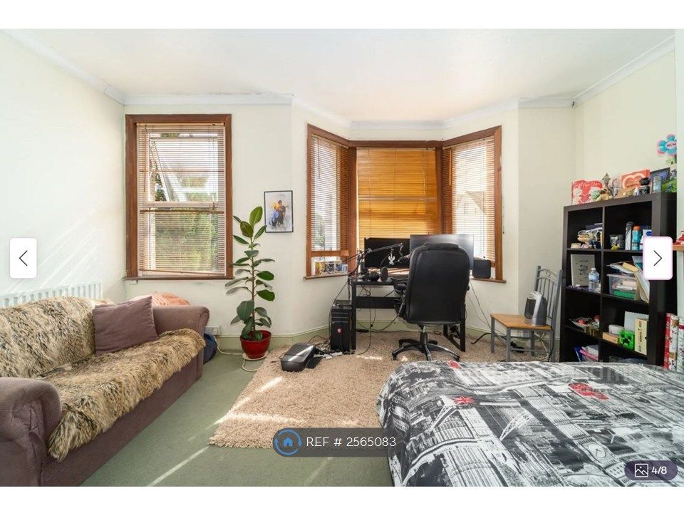 Property photo 2 of 6