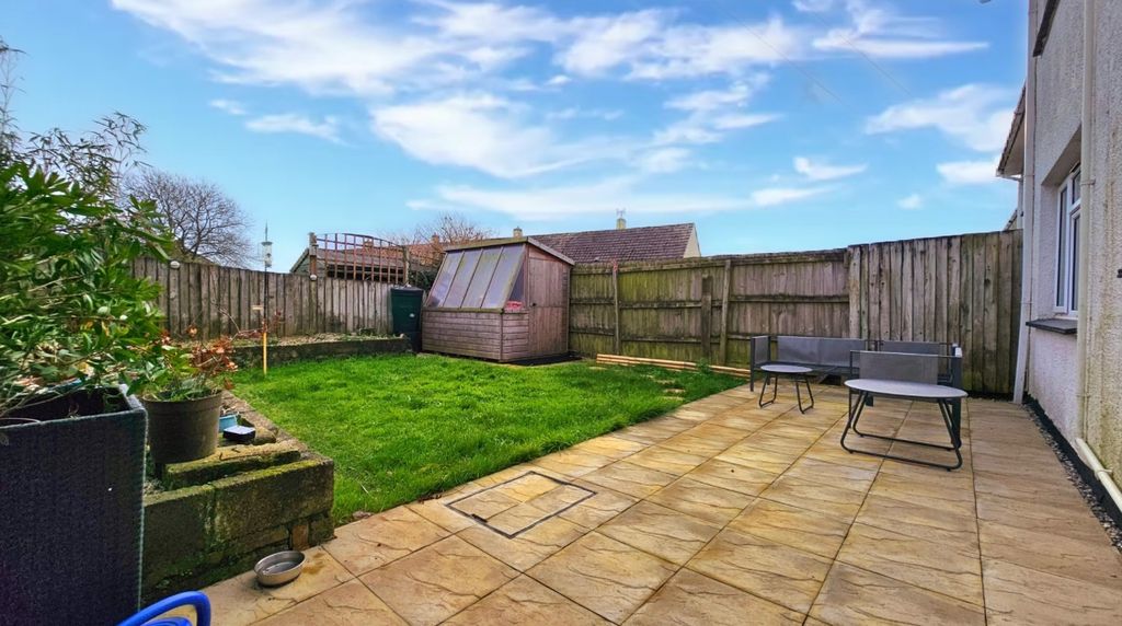 Property photo 2 of 14 Garden