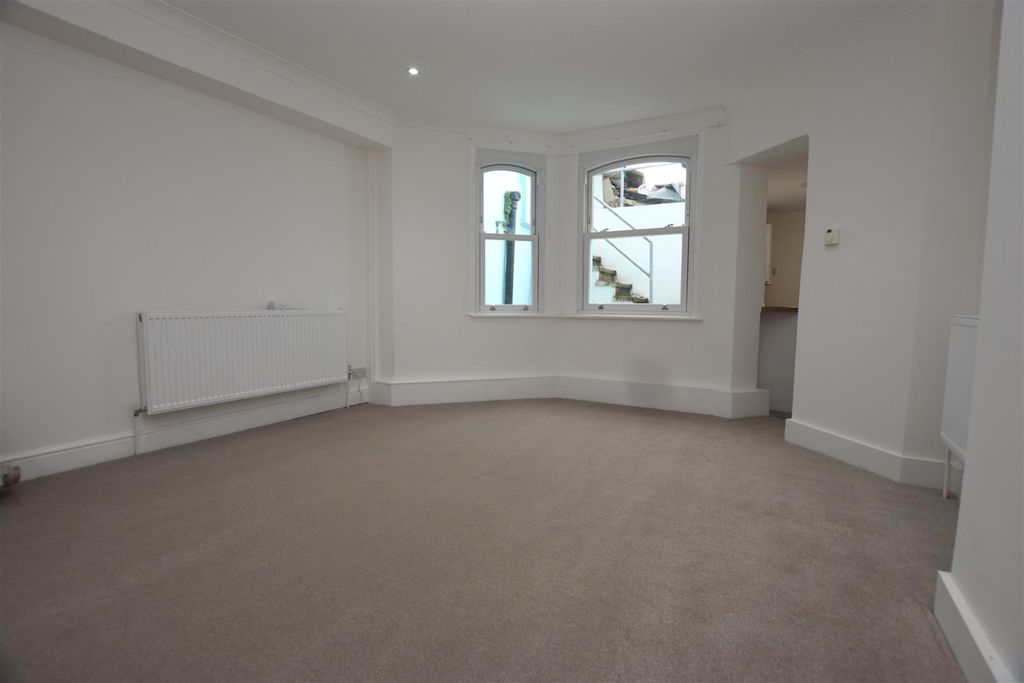 Property photo 3 of 9 Dsc_0111.Jpg