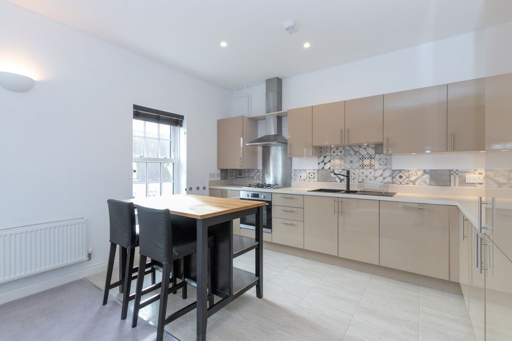 Property photo 2 of 9 176426