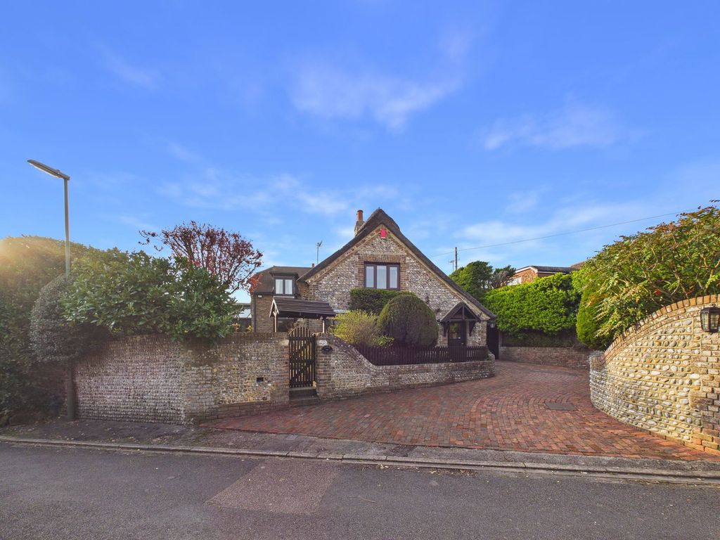 Property photo 1 of 38