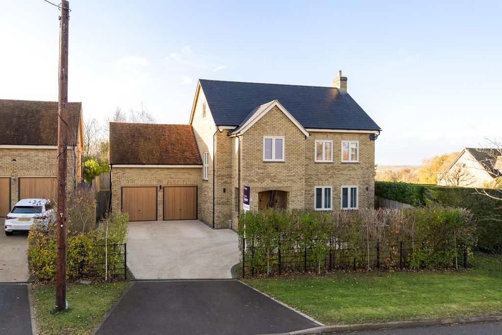 Property photo 1 of 22 Front (Exterior)