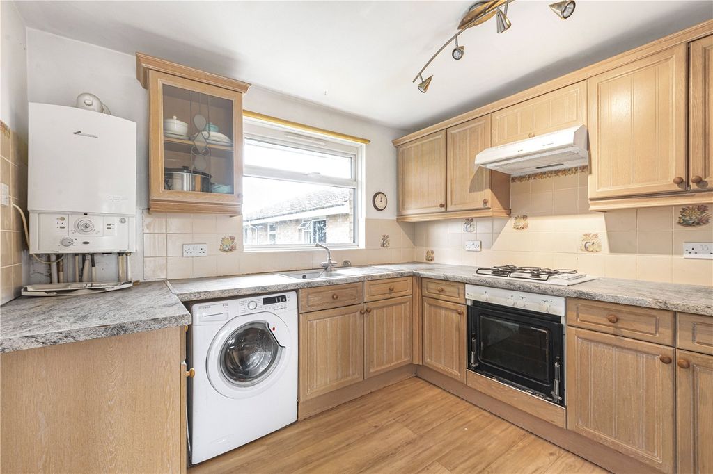 Property photo 2 of 8 Picture No. 01