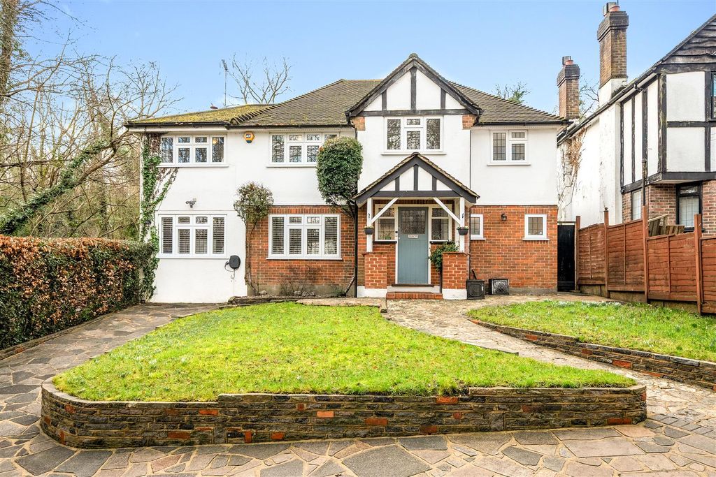 Property photo 1 of 34 Ext2 .Jpg