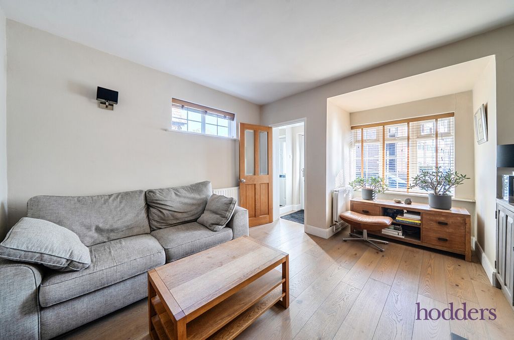 Property photo 2 of 18 21Ff0c2A-0629-47F...