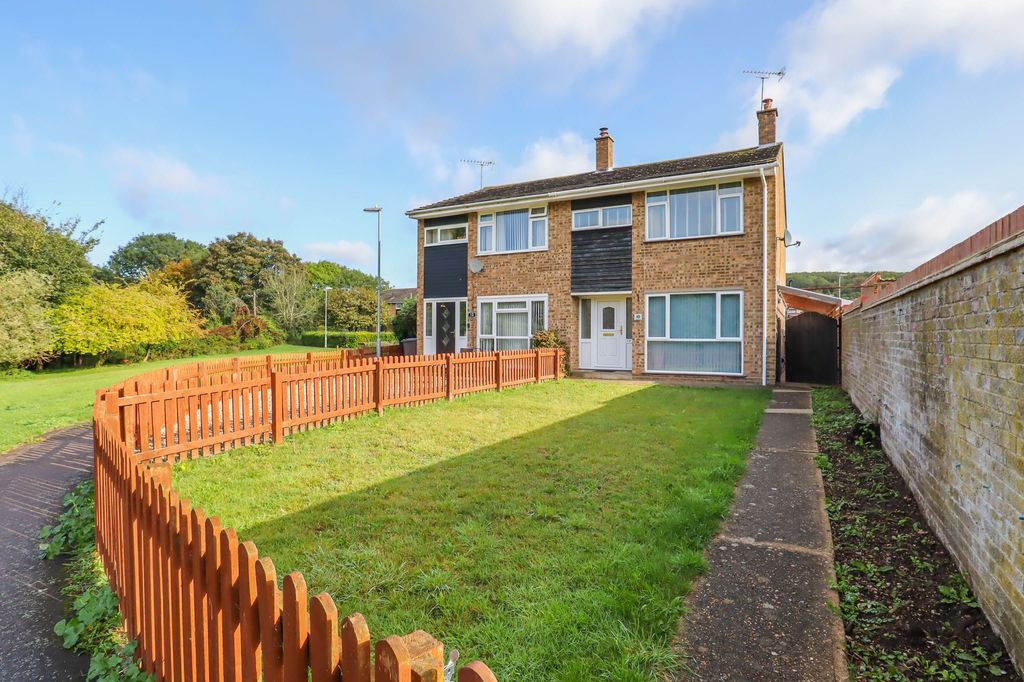 Property photo 1 of 28