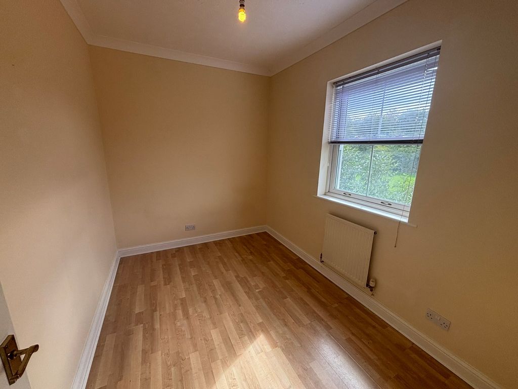 Property photo 3 of 16 Picture No. 03