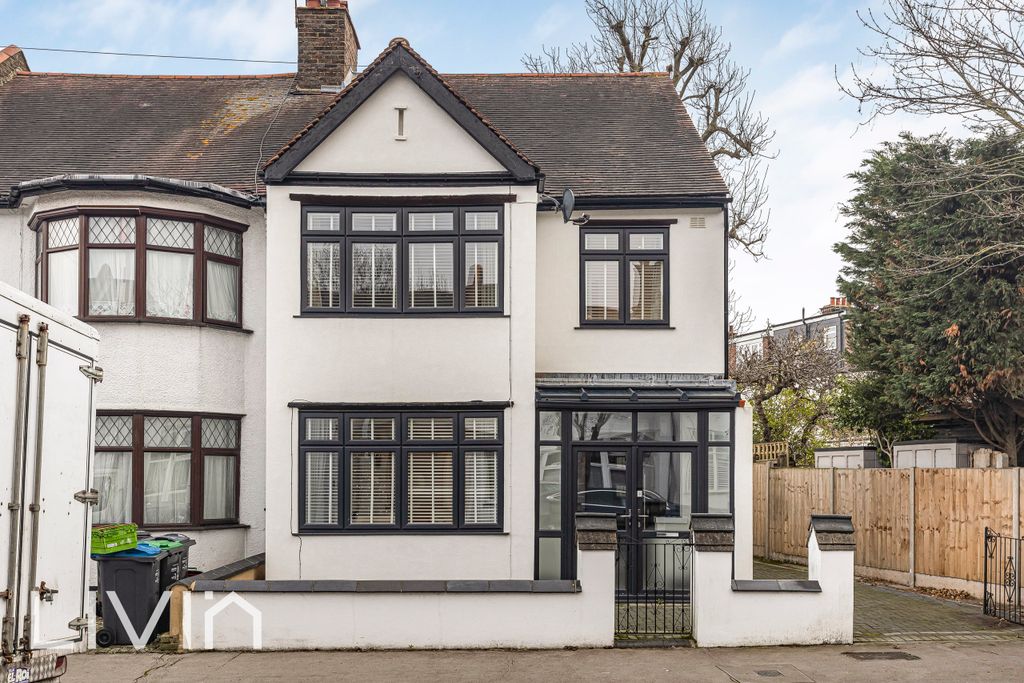 Property photo 1 of 19 Photo 1