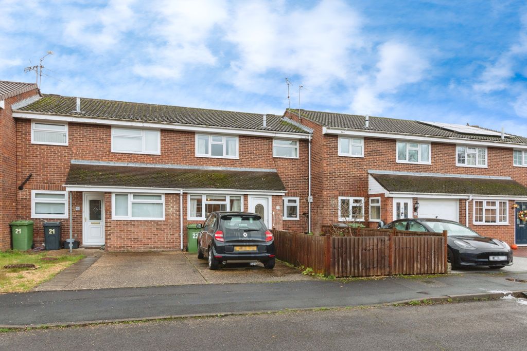 Property photo 2 of 20