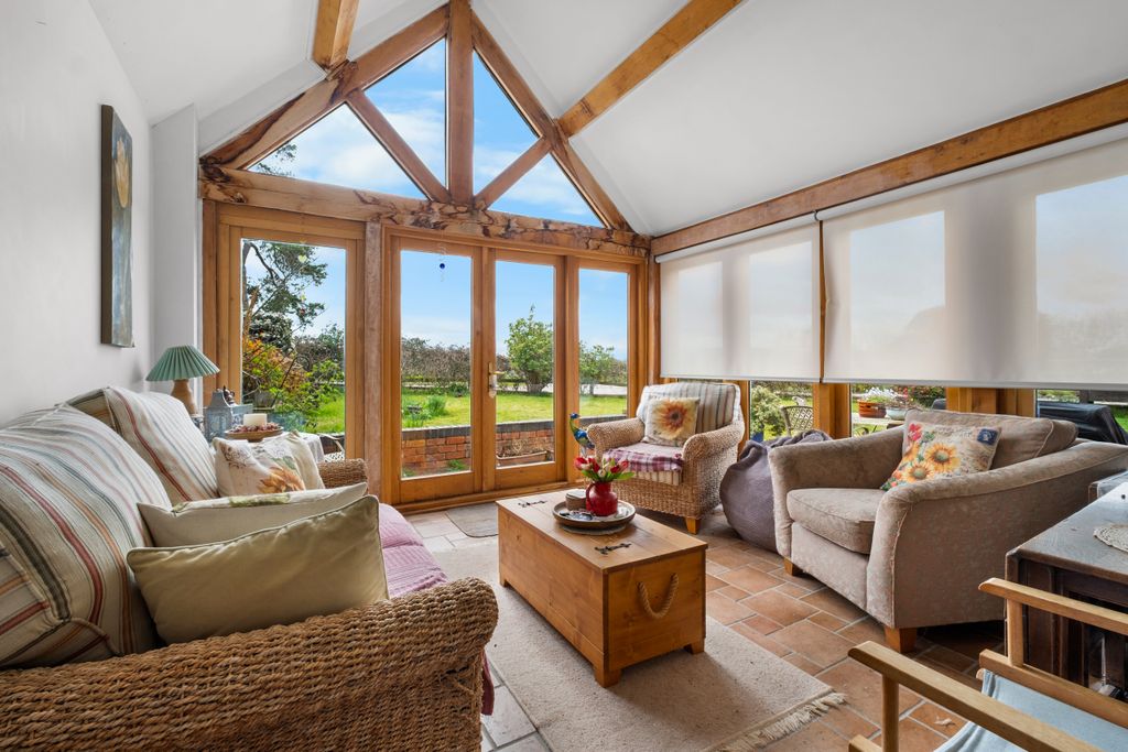 Property photo 3 of 25 Dscf0043