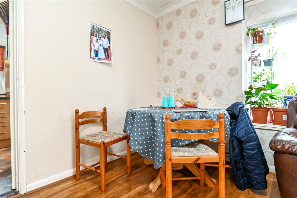 Property photo 3 of 15 Picture No. 04