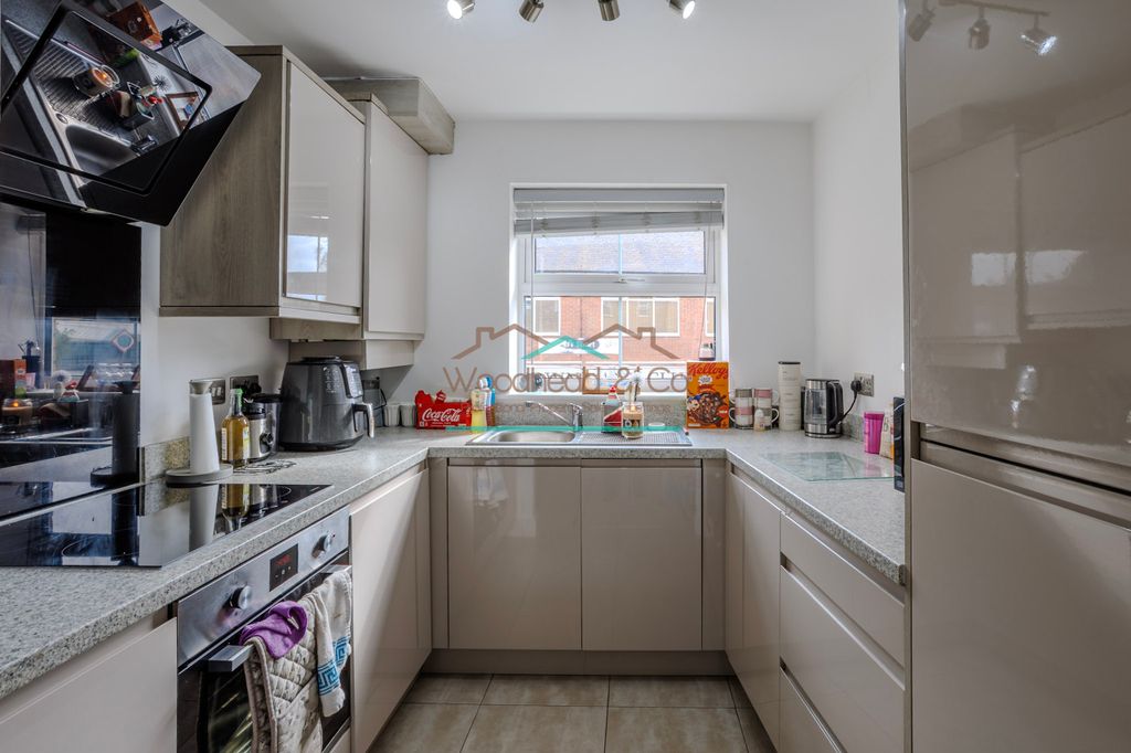Property photo 3 of 7 FM4A9359-Hdr