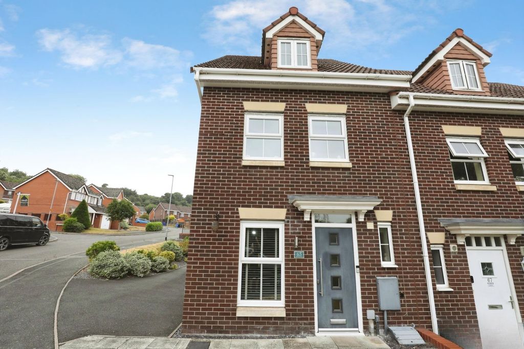 Property photo 1 of 24
