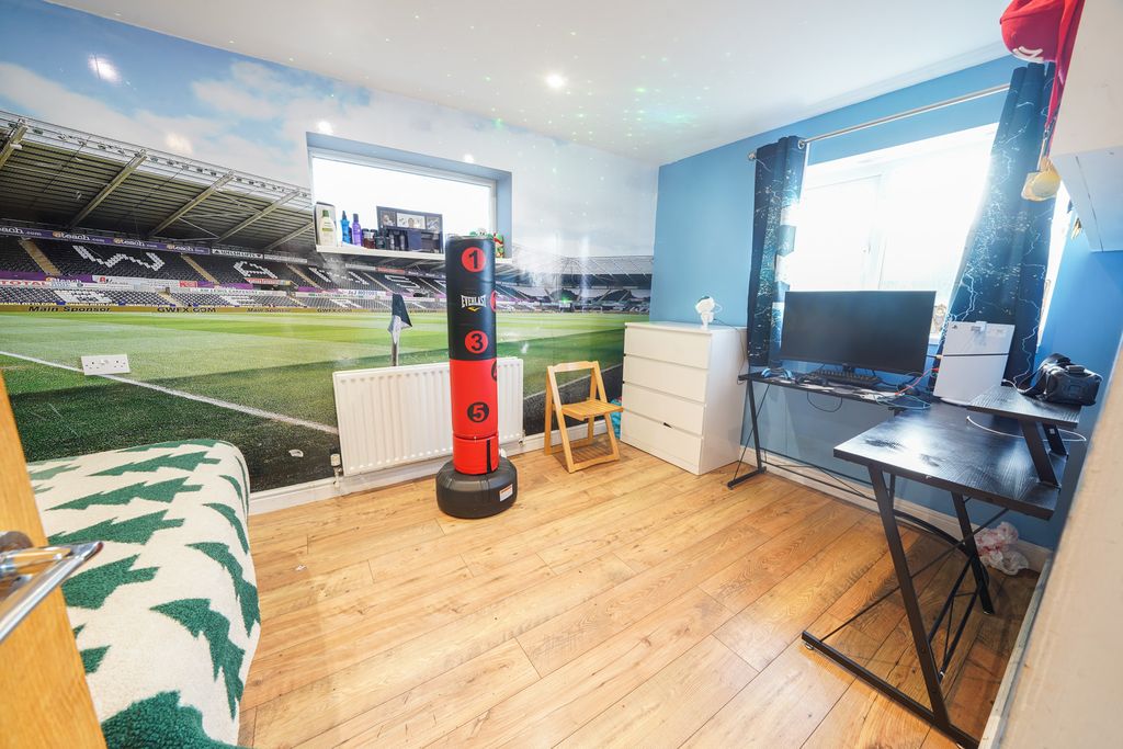 Property photo 3 of 24 Img_1367