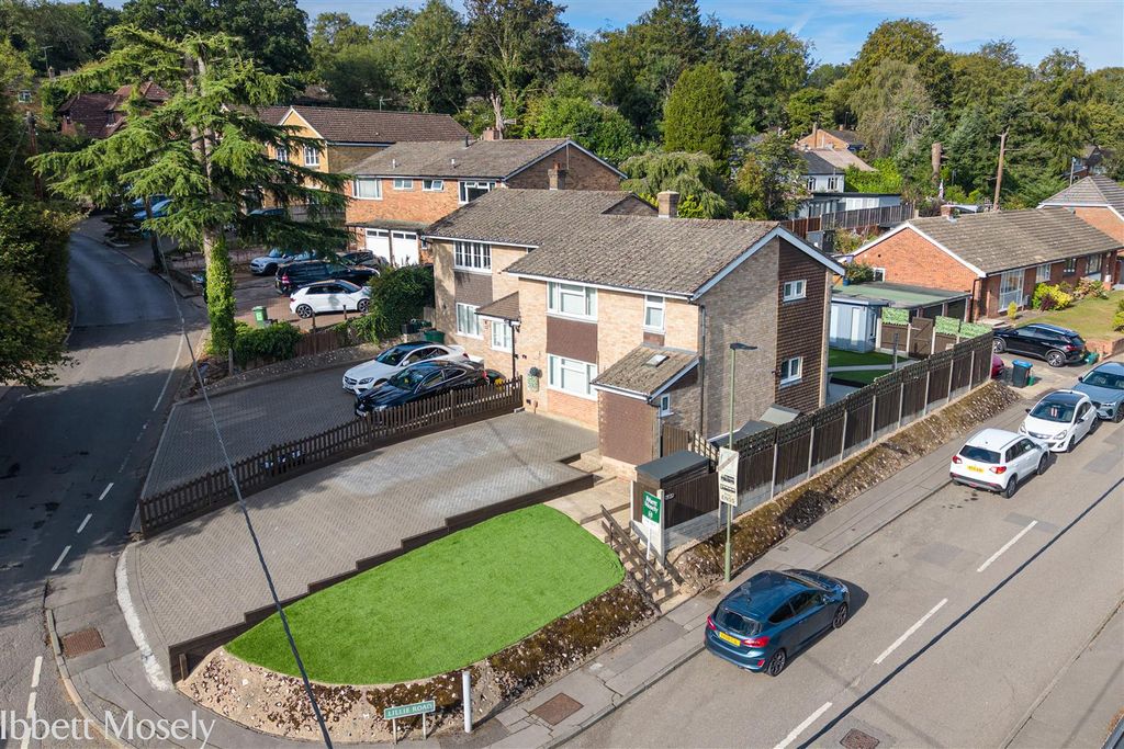 Property photo 2 of 25 Drone 5.Jpg