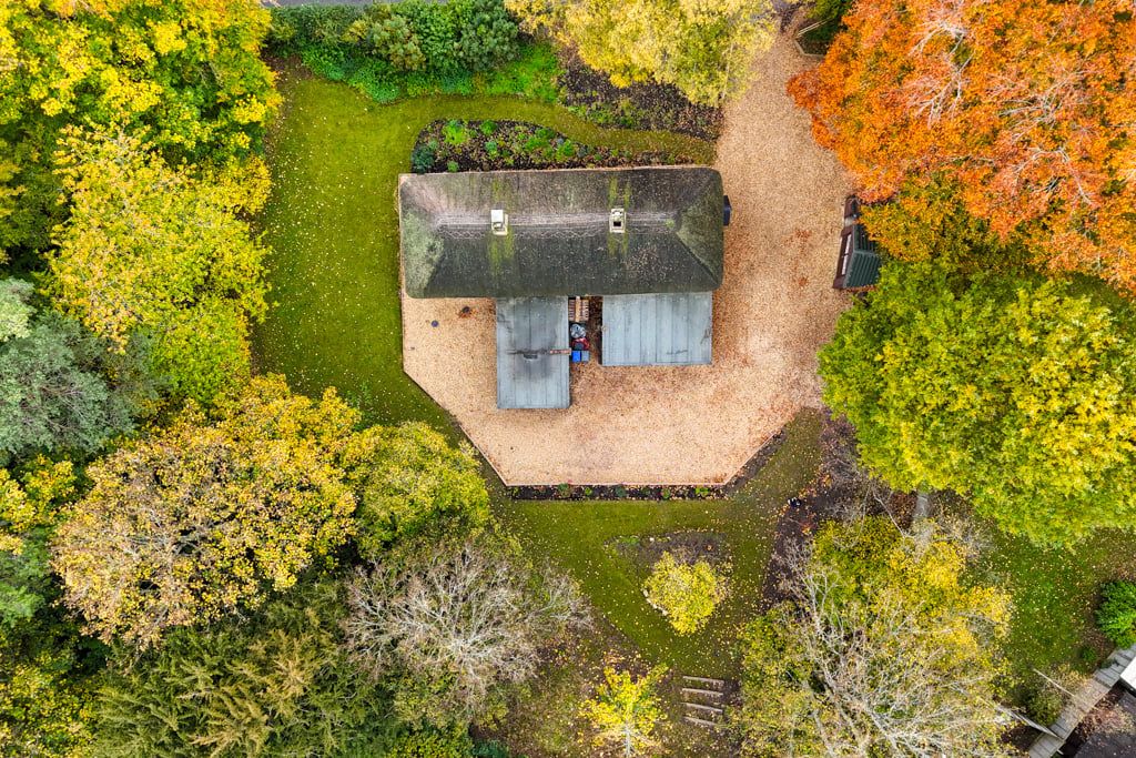 Property photo 2 of 24