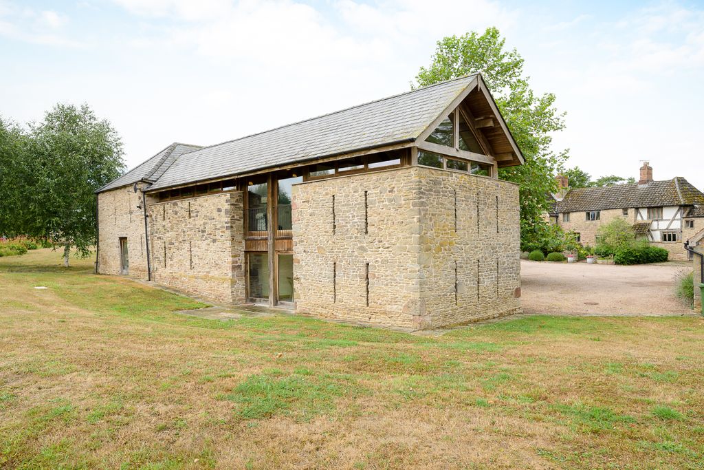 Property photo 3 of 16 The Great Barn, Woodhouse Farm-3