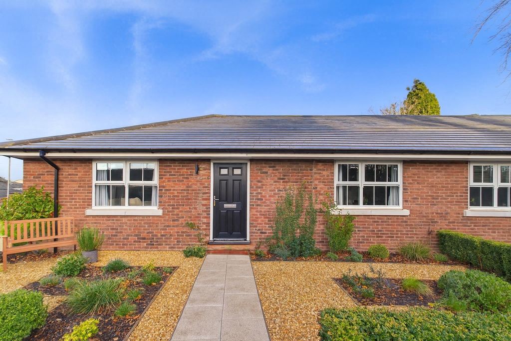 Property photo 1 of 7 Frontage Dressed.Png