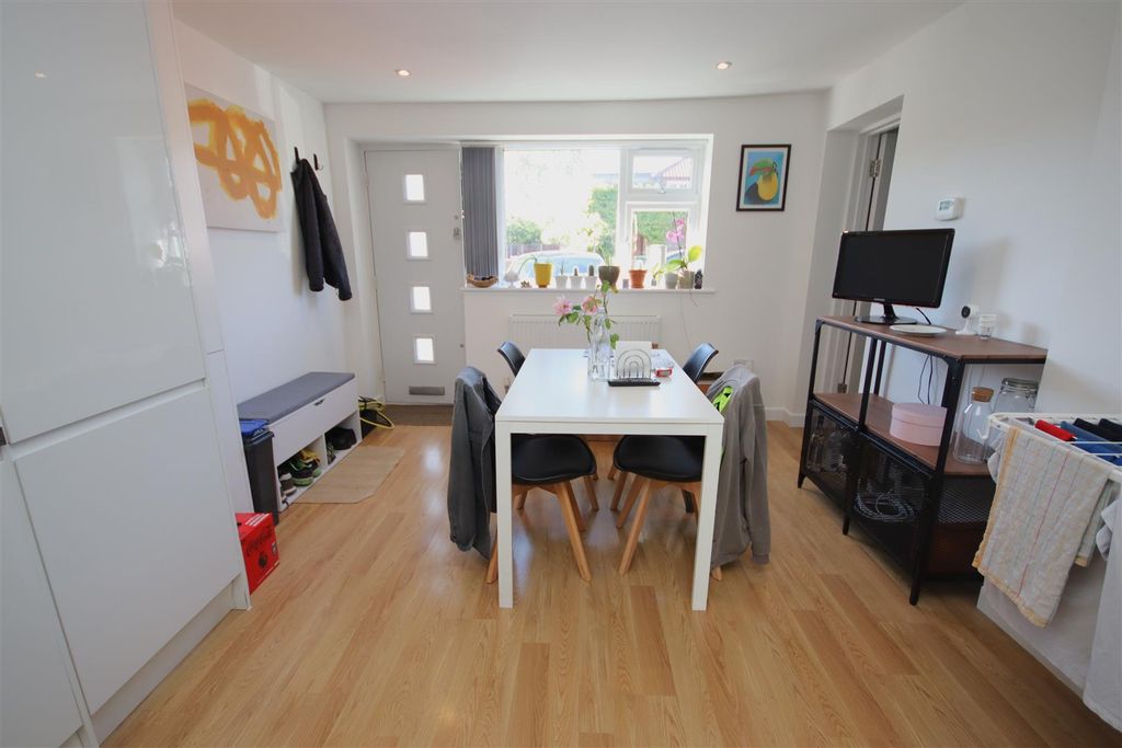 Property photo 2 of 8 Img_4104.Jpg