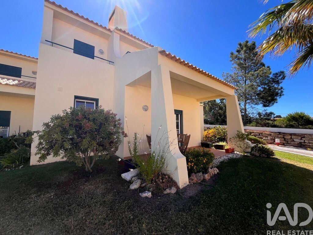 Property photo 3 of 28