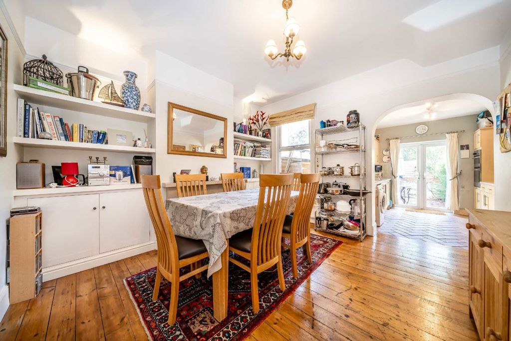 Property photo 3 of 7