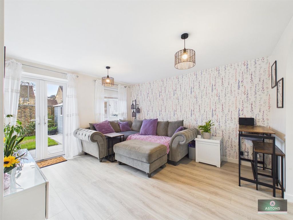 Property photo 2 of 11 Cam02067G0-Pr0189-Still004.Jpg