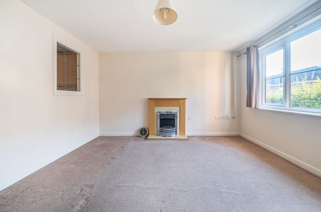 Property photo 2 of 12 1455454-4-69Fd158...