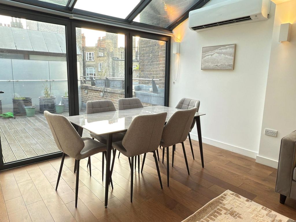 Property photo 3 of 14 Picture No. 16