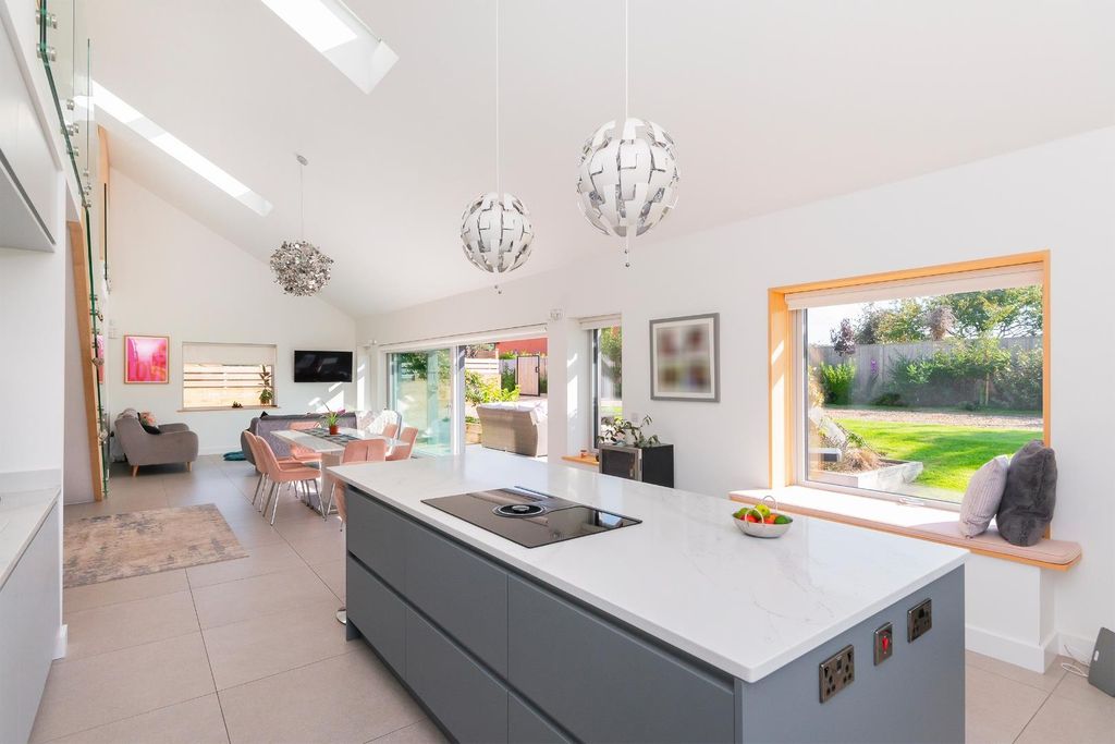 Property photo 3 of 45 Esuohaitseh - Reception C.Jpg