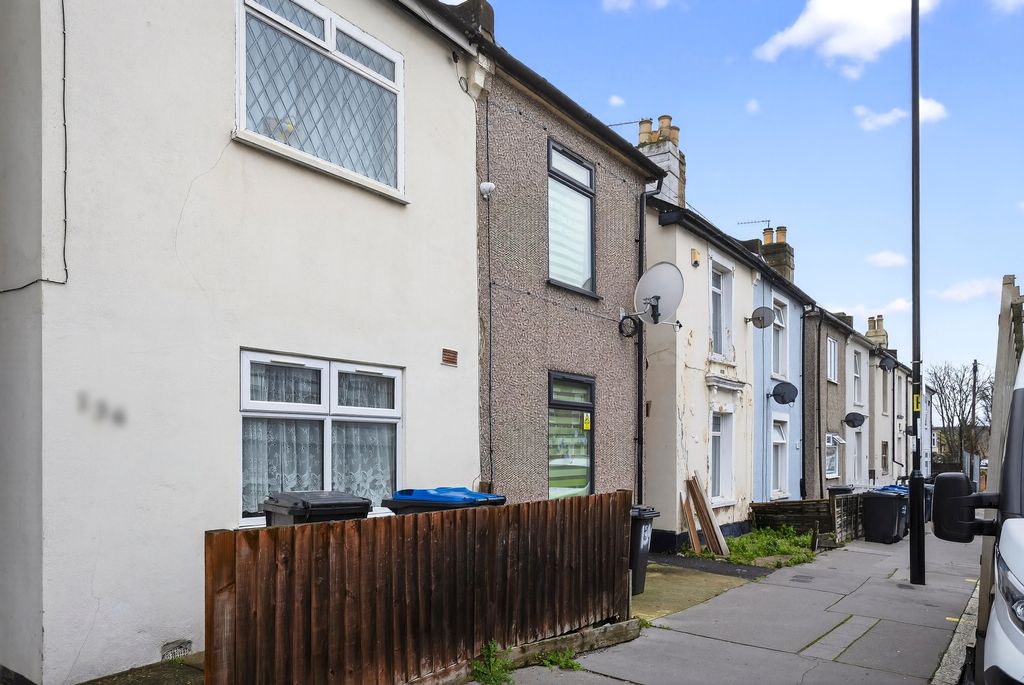 Property photo 3 of 17 The Property