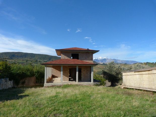 Property photo 1 of 20