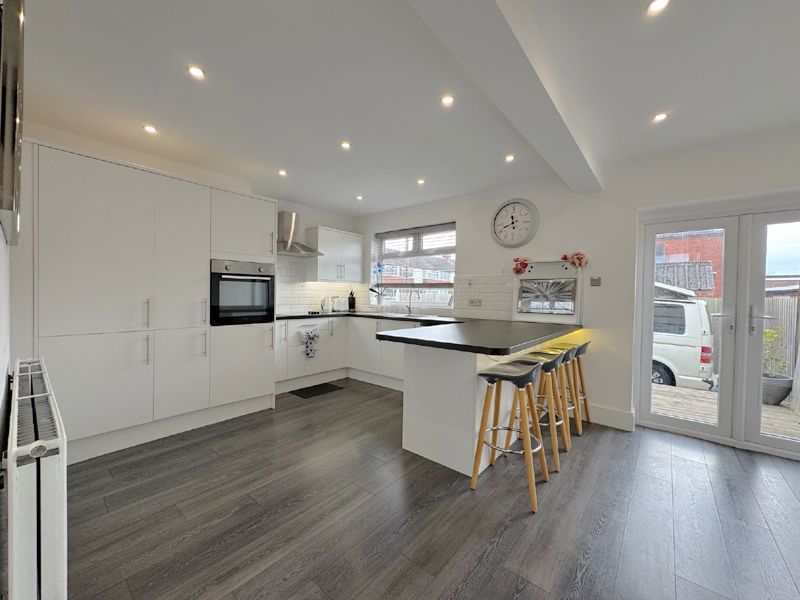 Property photo 2 of 26 Dining Kitchen