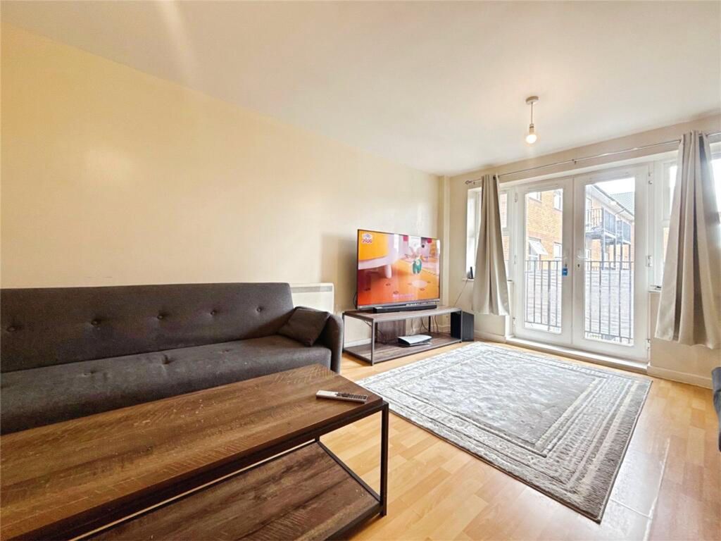 Property photo 2 of 7 Lounge