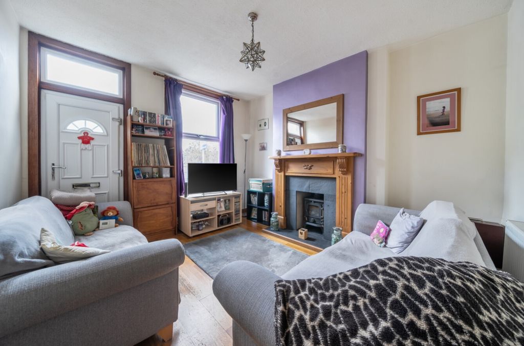 Property photo 2 of 19 1414733-15-698c9c85A5F14