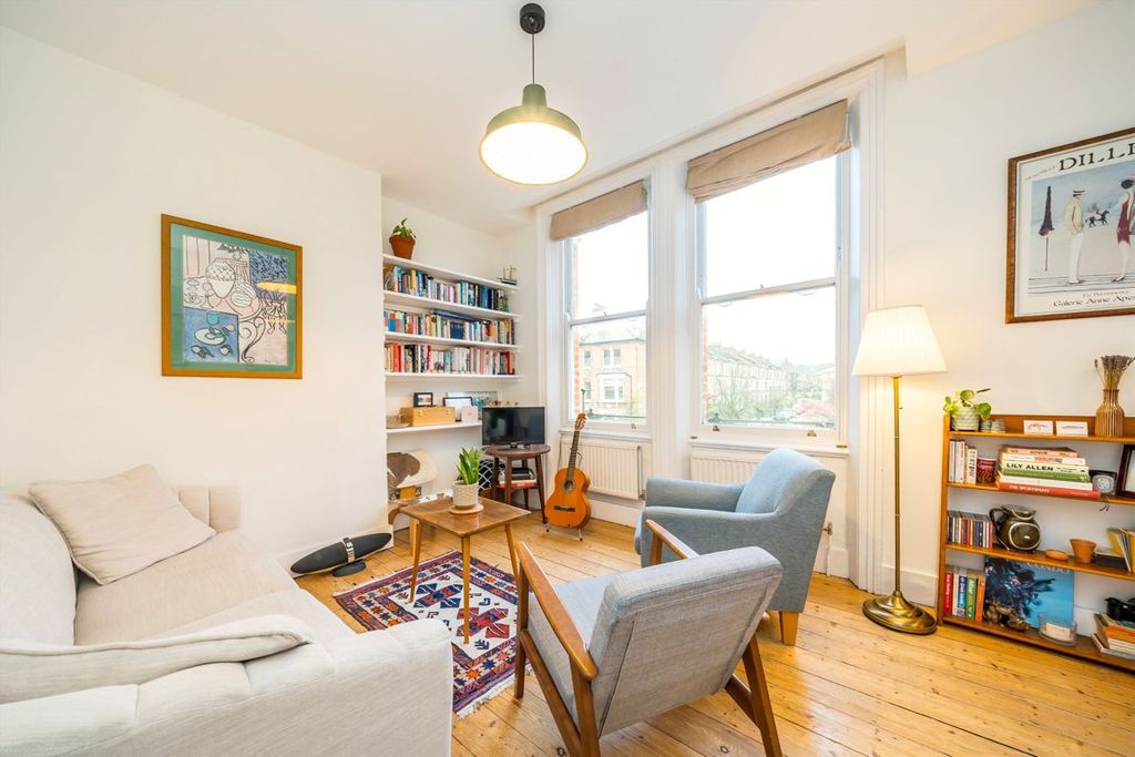 Property photo 2 of 8