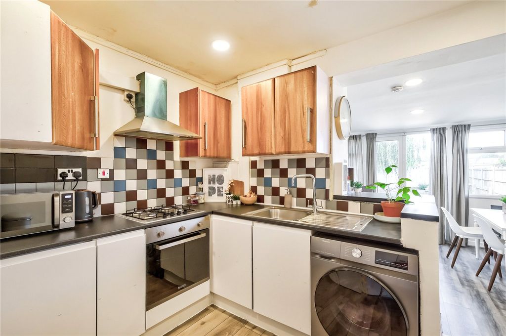 Property photo 3 of 11 Kitchen/Diner