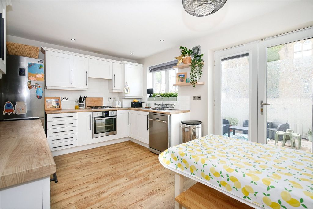 Property photo 3 of 16 Picture No. 05