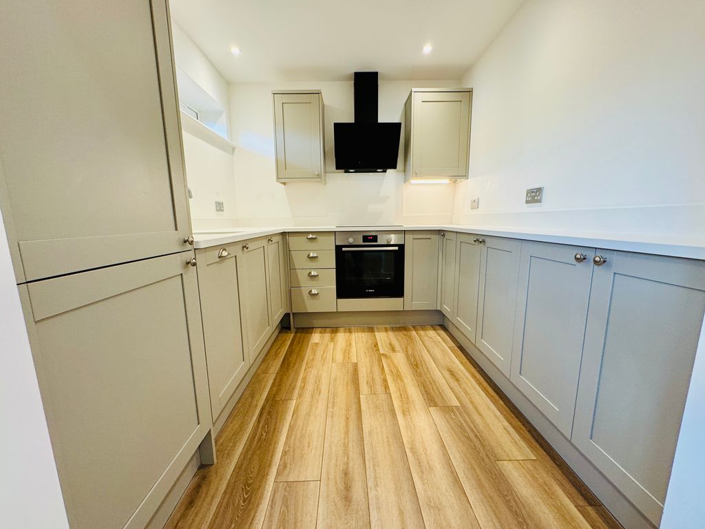 Property photo 3 of 13 Image