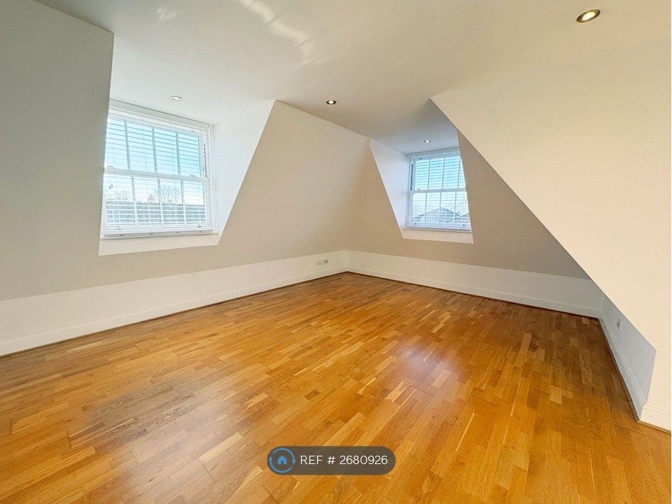 Property photo 3 of 26