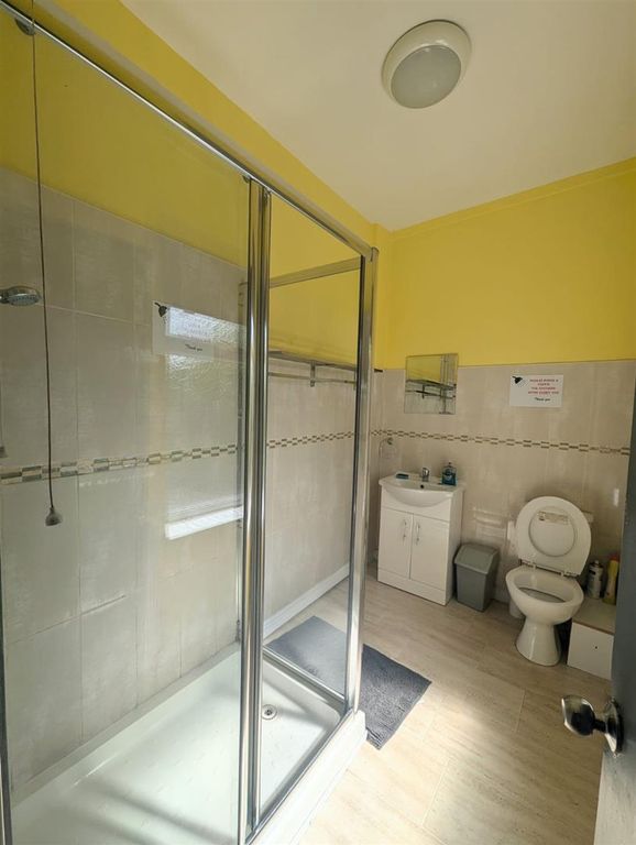 Property photo 3 of 8 Fb3d7Bfc-Ea1A-4Fc1-831c-71c0d6c55B8d.Jpg