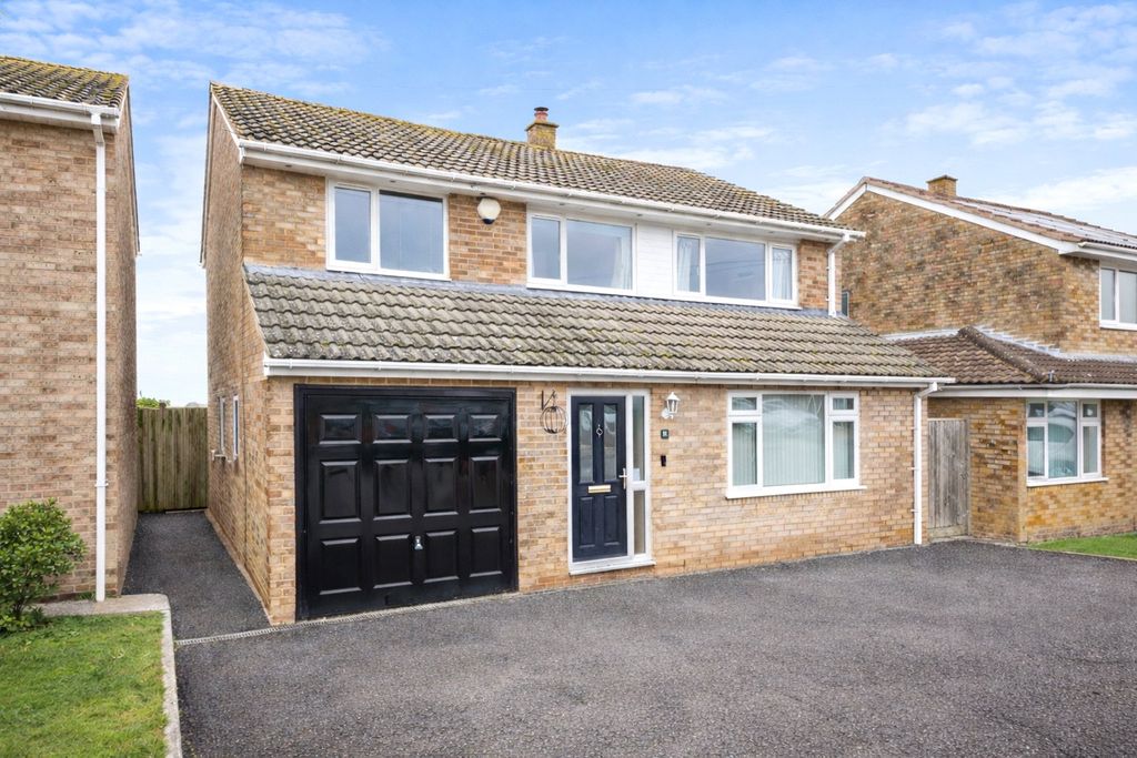 Property photo 1 of 27 Picture No. 33