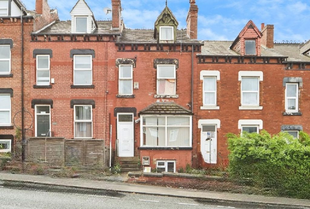 Property photo 1 of 17