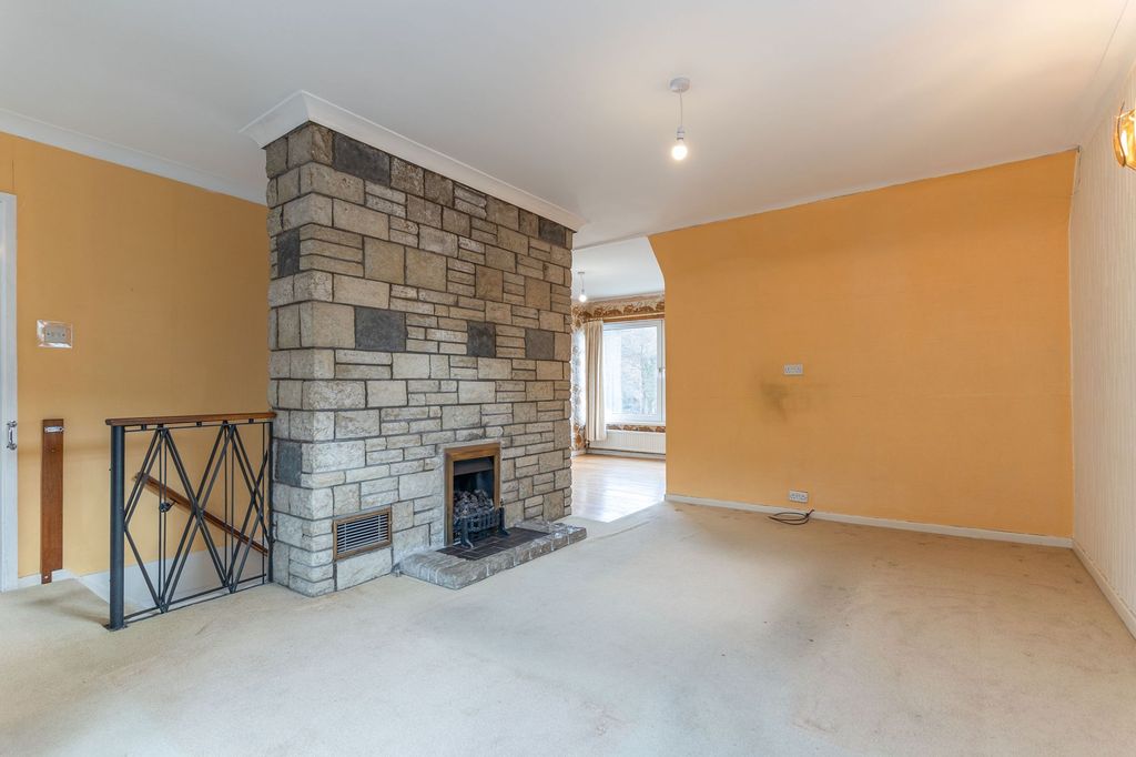 Property photo 3 of 29