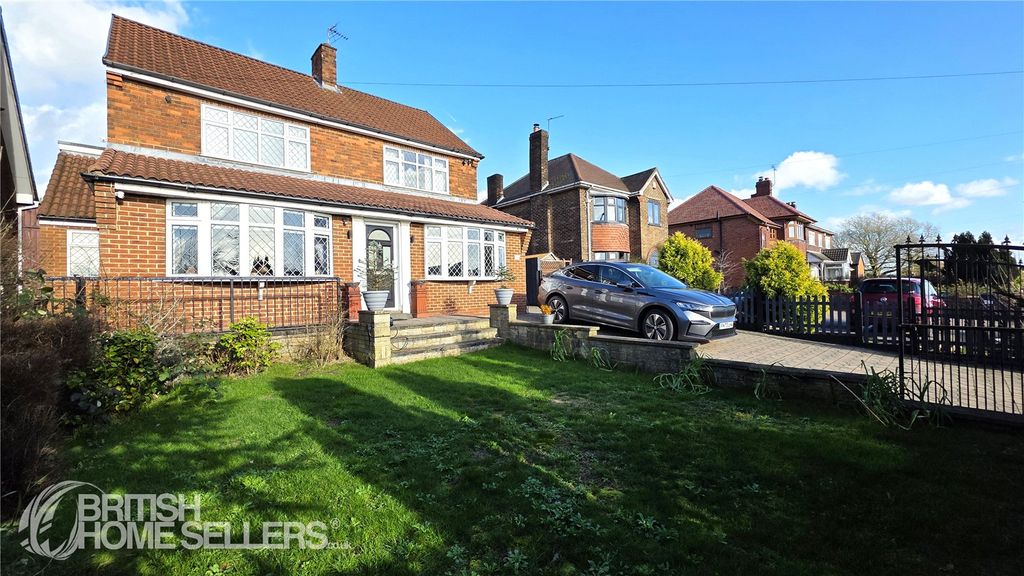 Property photo 2 of 28 Picture No. 11