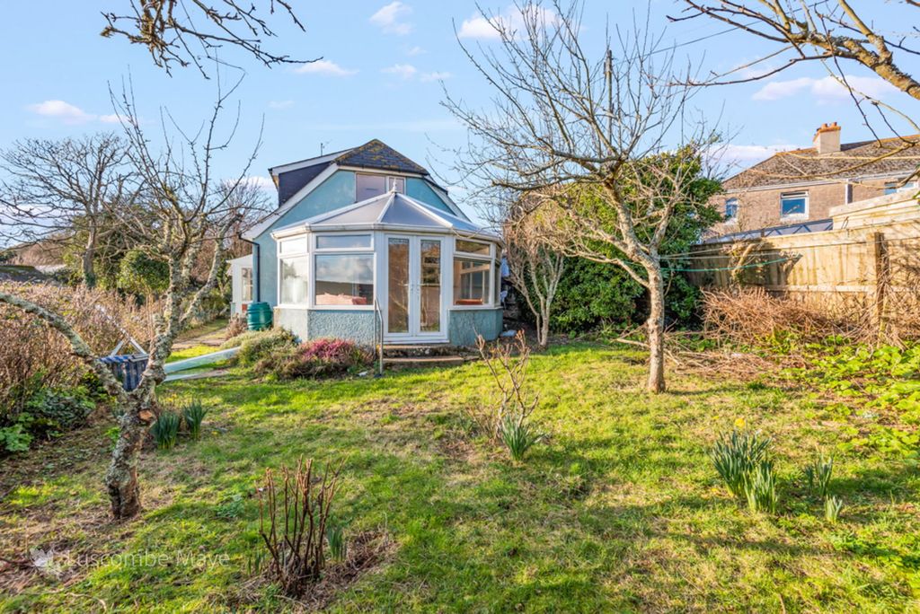 Property photo 3 of 15