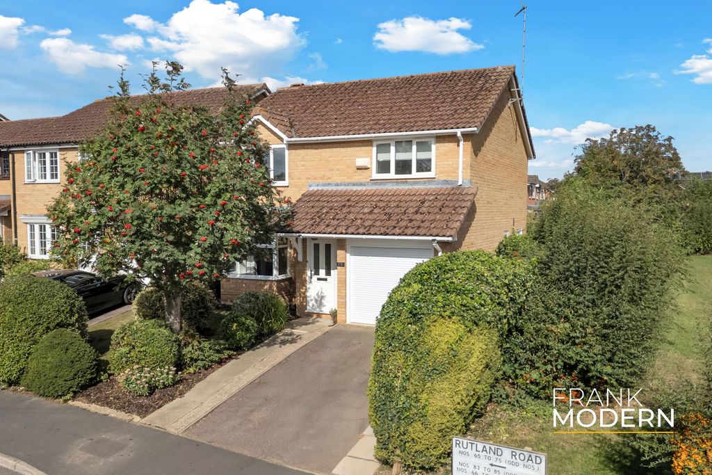 Property photo 1 of 43