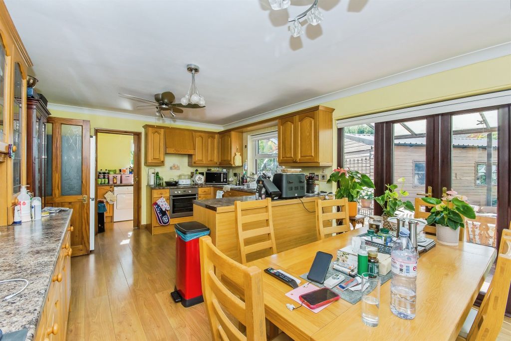 Property photo 3 of 24