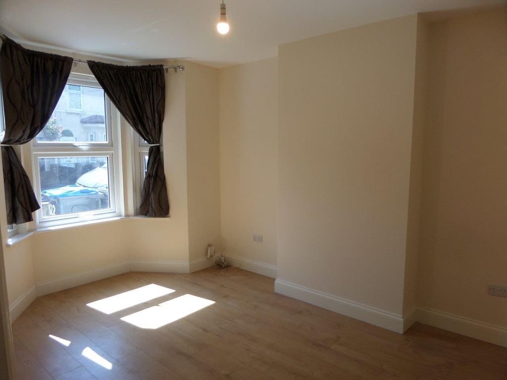 Property photo 1 of 10 Sam_7803